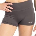 ERVY kurze Hose in grau-braun, mit Bund, hüfthoch