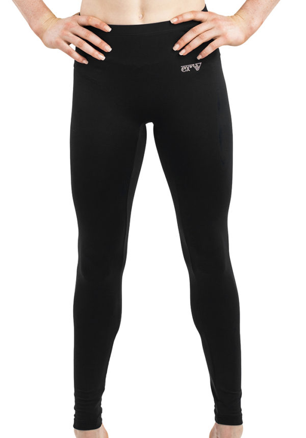 ERVY taillierte Sportleggings in schwarz. Leggings ohne Mittelnaht vorne.